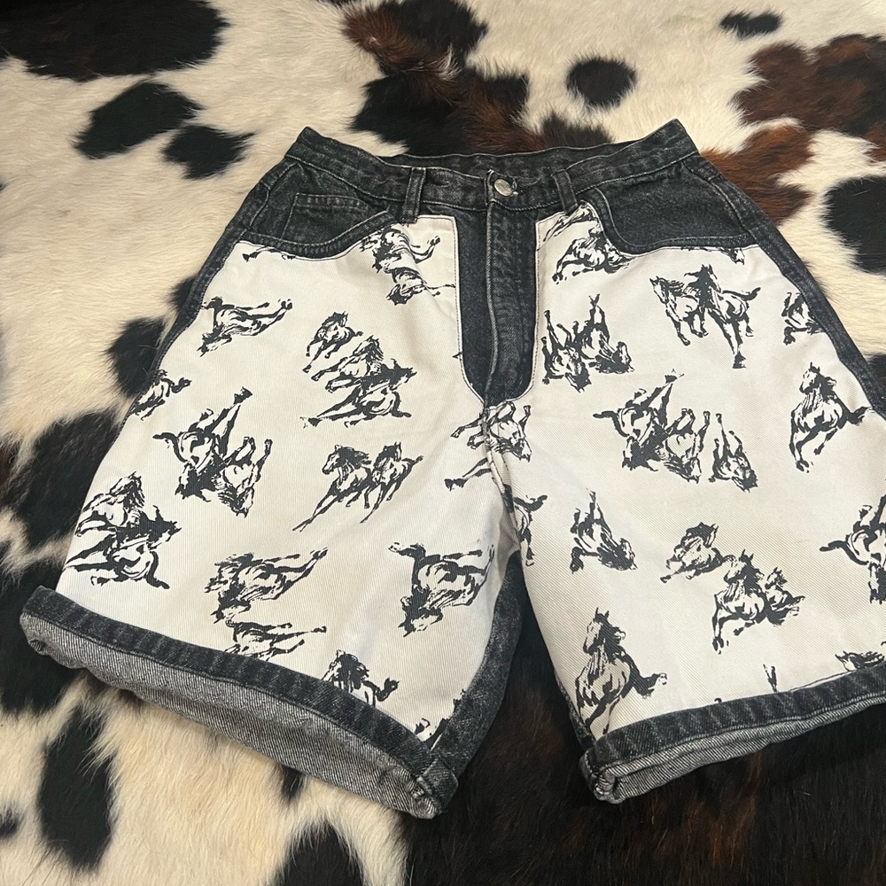 Graphic Cowboy Print Denim Shorts
